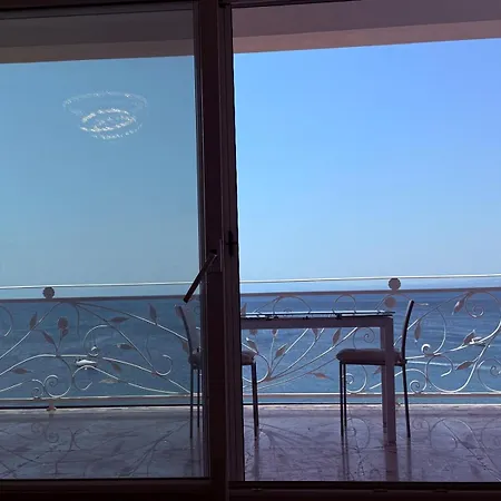 Terrazza Sul Mare Ле-Кастелла